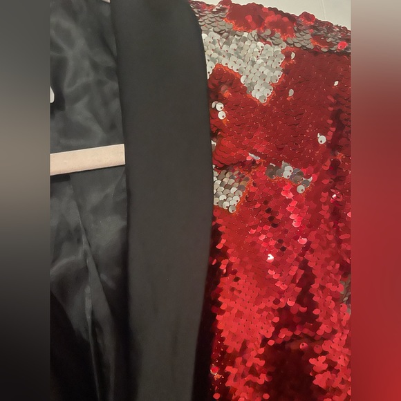 Mens Black Blazer - Men's Two Button Shiny Floral Print Prom Tuxedo Jacket in Black